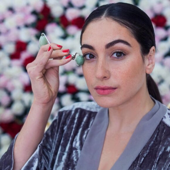 Daily Concepts Jade Roller & Headband Bundle - Picture 8 of 9